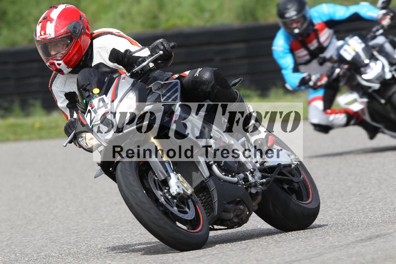 /Archiv-2025/10 23.04.2025 Cornu Master School ADR/rot-rouge/24